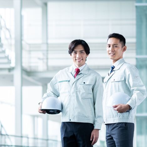 先輩社員たち